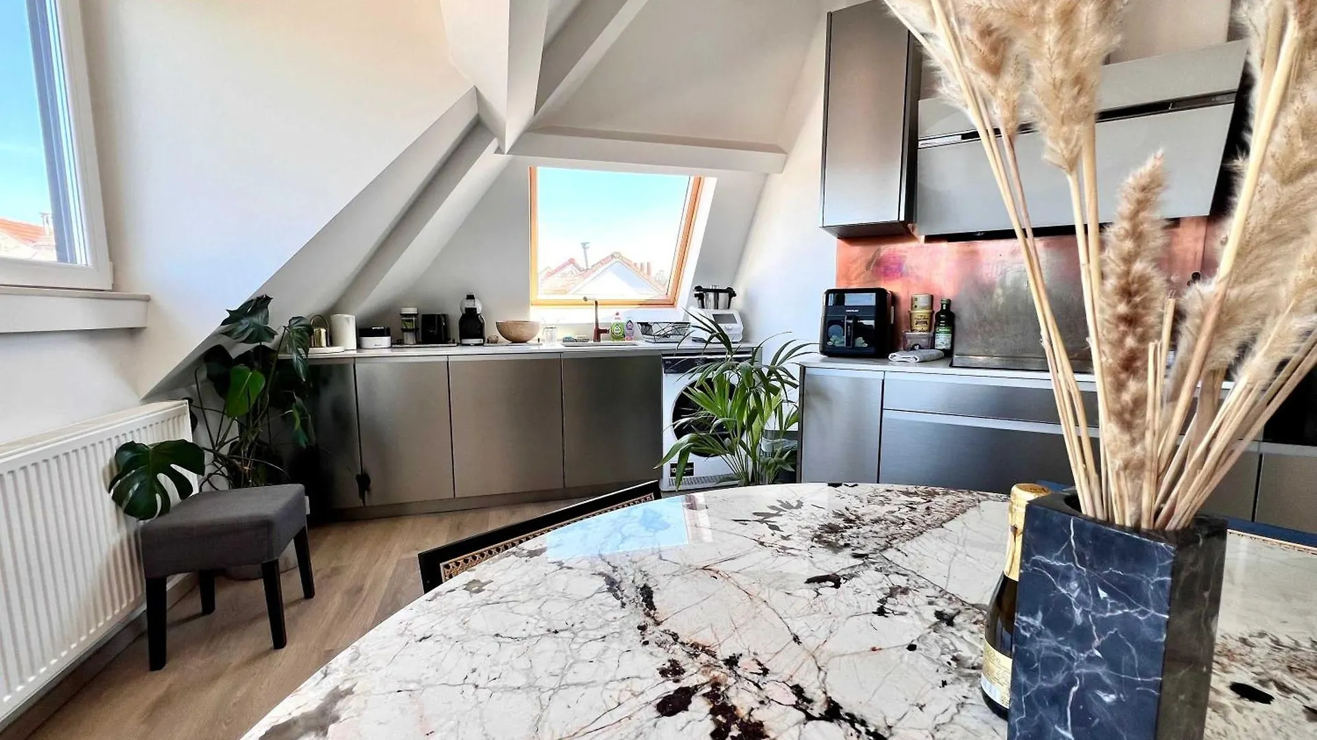 Апартаменты Modern Loft Near Eu Institutions Брюссель 0*,  Бельгия